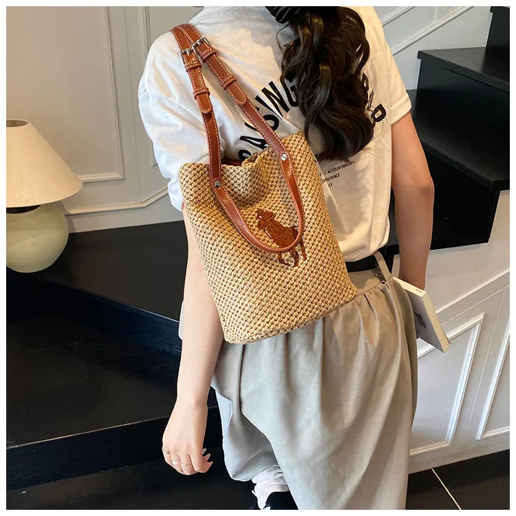 "Summer Straw Tote Bag for Women 2025 New Beach Woven Handbag Large Shoulder/Armpit Purse Bohemian Style"